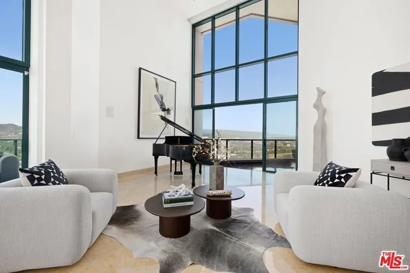 Condominium in Los Angeles