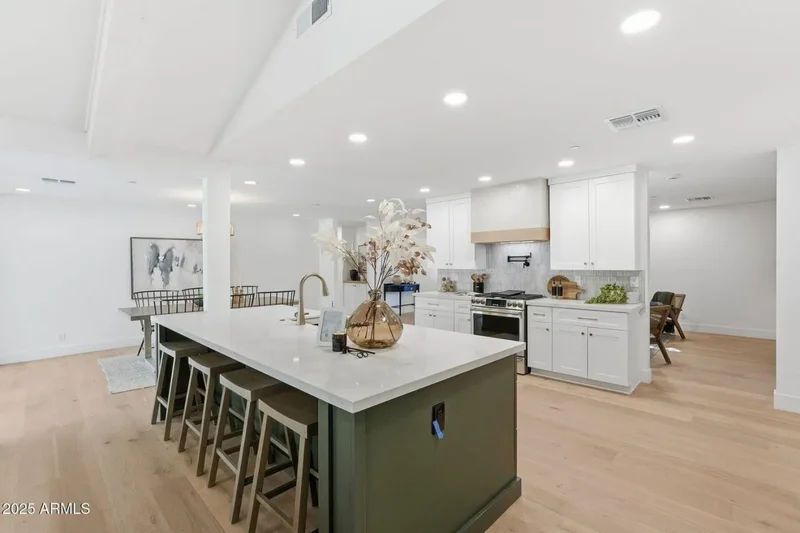 6638 E Monterosa Street, Scottsdale, Arizona, United States. - Photo 11