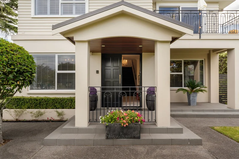 Luxury Living With Cinematic Flair!