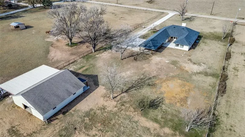 10422 Strittmatter Road, Pilot Point, Texas, United States. - Photo 27