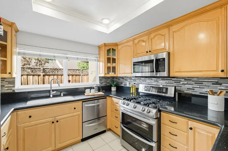 1375 Pinehurst Square, San Jose, California, United States. - Photo 26