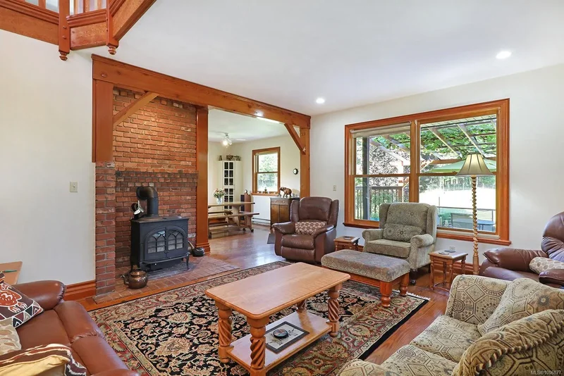 3713 Dove Creek Rd, Courtenay, British Columbia, Canada. - Photo 32