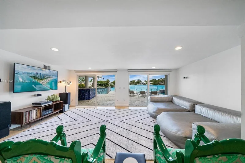 2091 NE 191st Dr, North Miami Beach, Florida, United States. - Photo 19