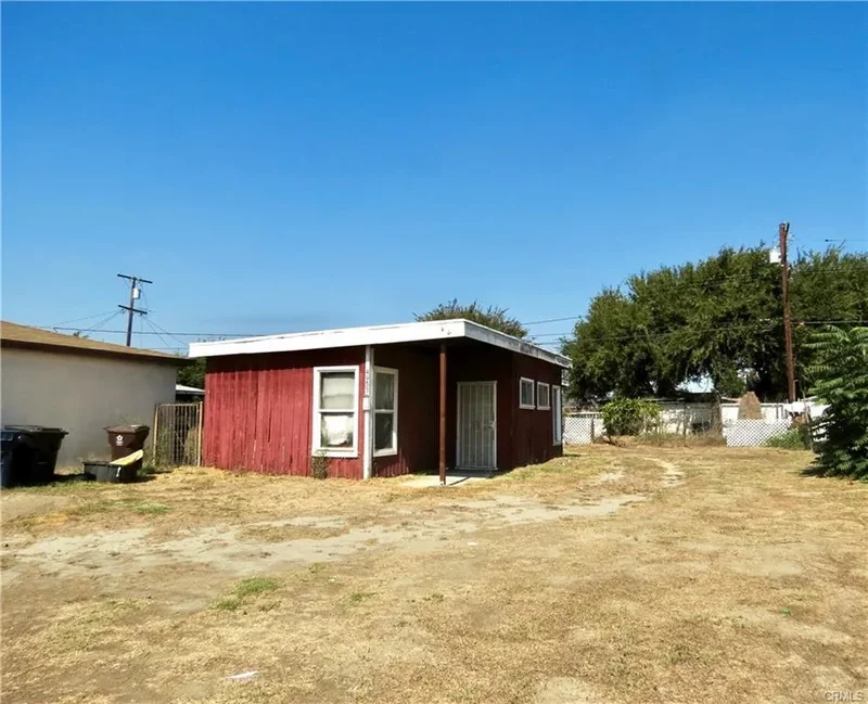 4949/4953 E San Carlos St 4950/4954/4958 E San Rafael, Compton, CA 90221, Compton, California, United States. - Photo 28