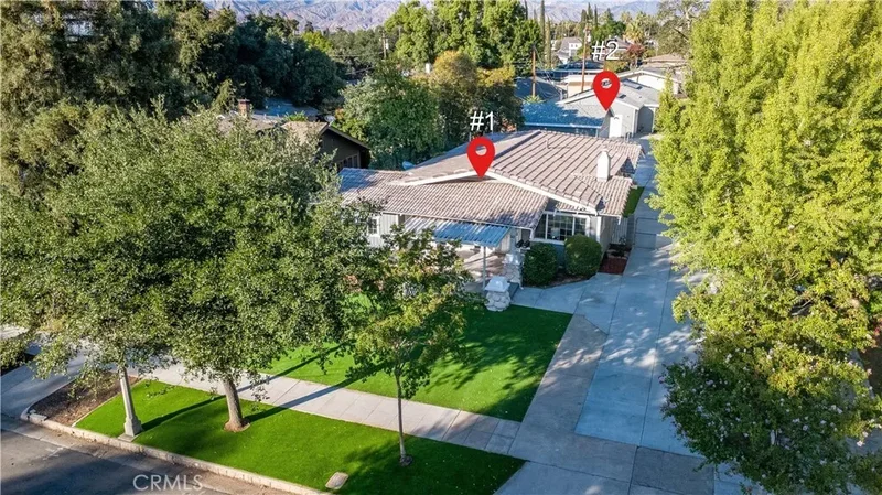 6 Bedrooms Single Family Detached