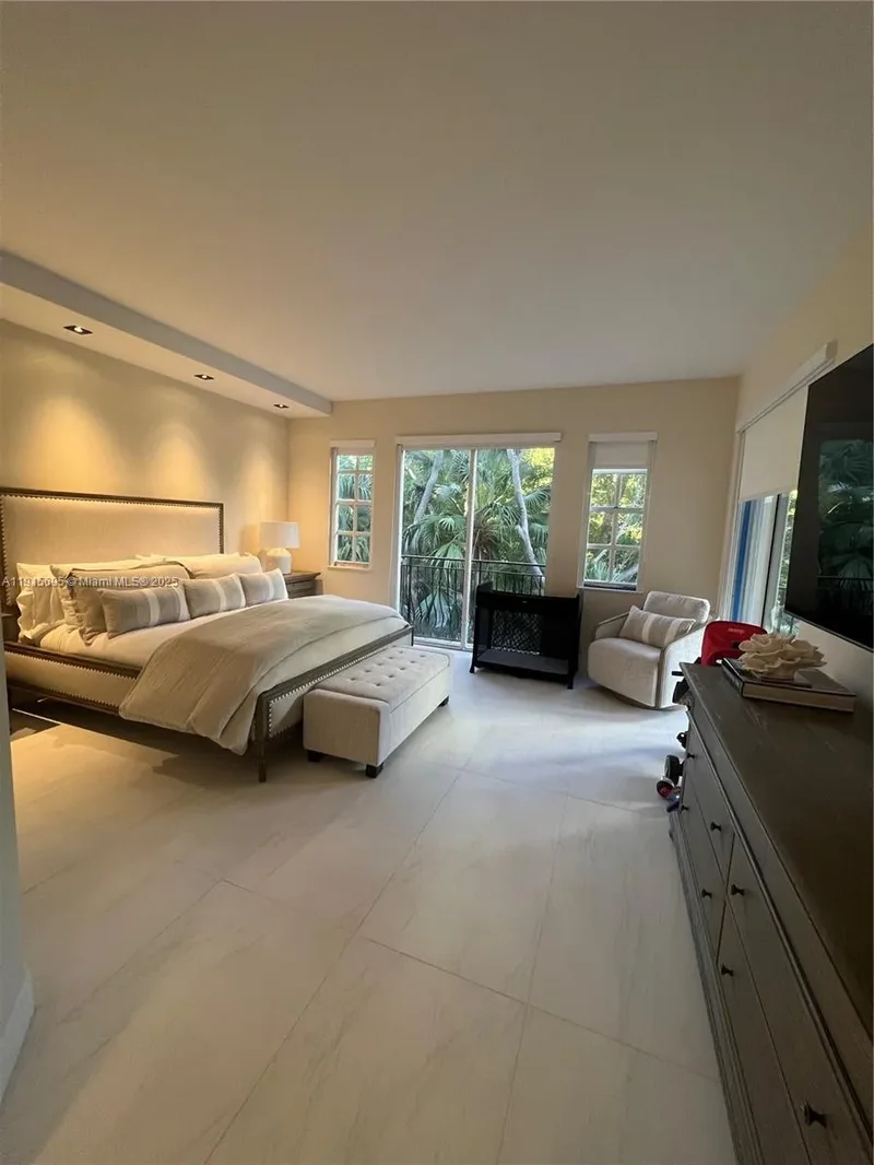 3900 Island Blvd B308, Golden Beach, Florida, United States. - Photo 11