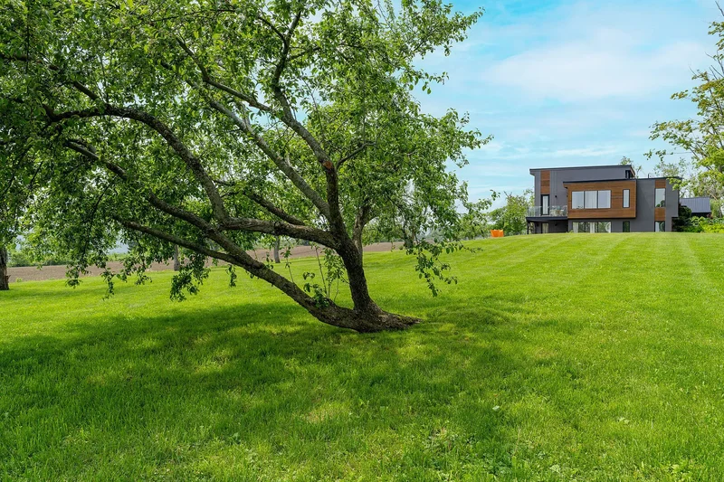 2566 Concession 5 S, Clearview, ON L0M 1G0, Stayner, Ontario, Canada. - Photo 3