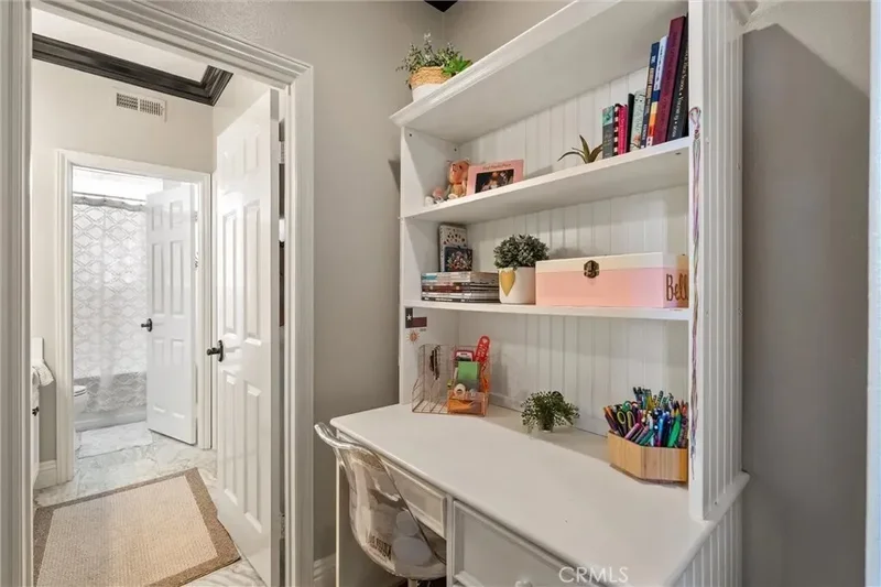 2440 N Highwood Road, Orange, California, United States. - Photo 32
