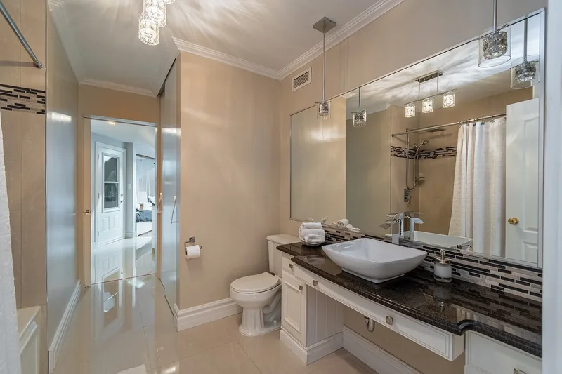651 Rue De La Martinière, Desjardins, QC G6V9N4, Levis, Quebec, Canada. - Photo 42