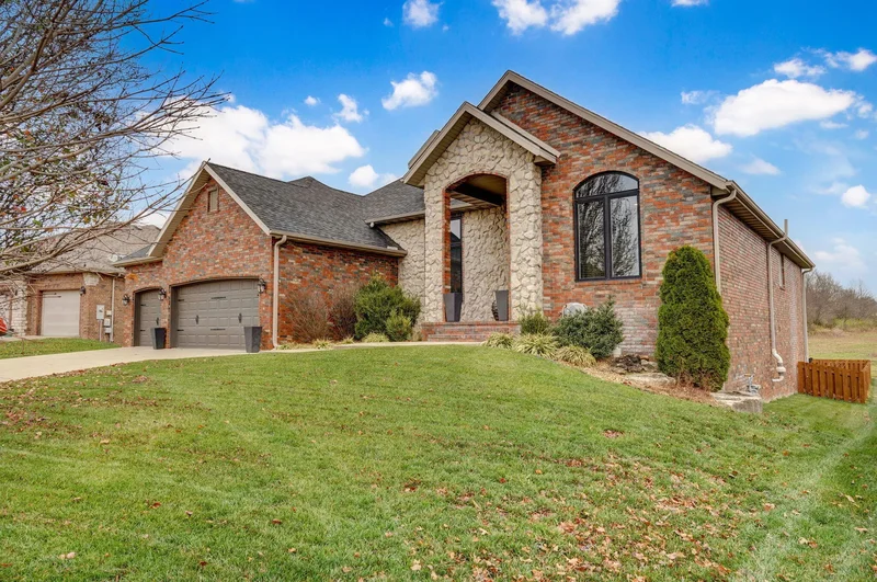 1630 N Waterstone Avenue, Springfield, MO 65802, Springfield, Missouri, United States. - Photo 59