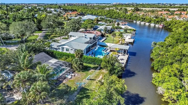 2347 Harbor RD, Naples, FL, 34104, USA, Naples, Florida, United States. - Photo 4