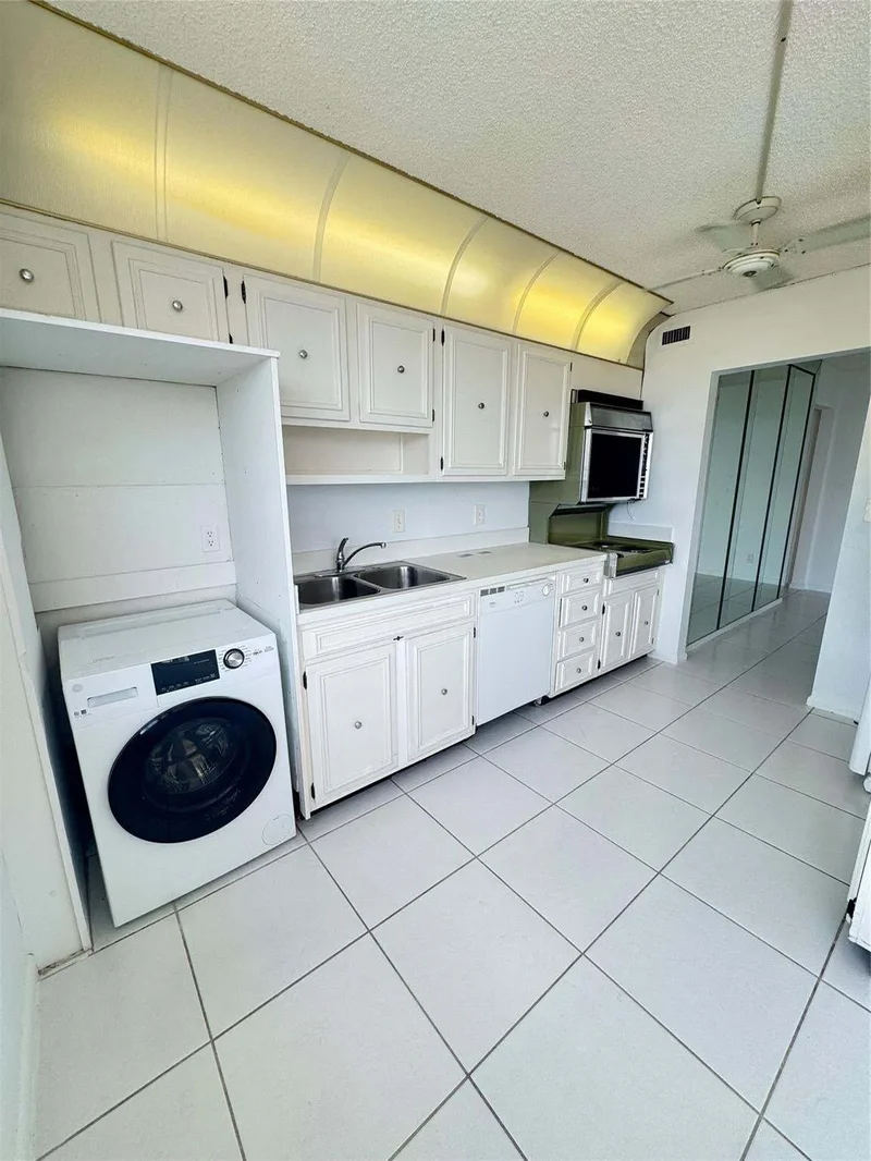 5200 N Ocean Blvd #1207B, Lauderdale By The Sea, FL 33308, Fort Lauderdale, Florida, United States. - Photo 16