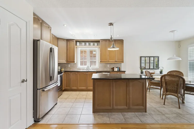 12 Fairvalley St  49, Brampton, ON L6R 0S3, Brampton, Ontario, Canada. - Photo 22