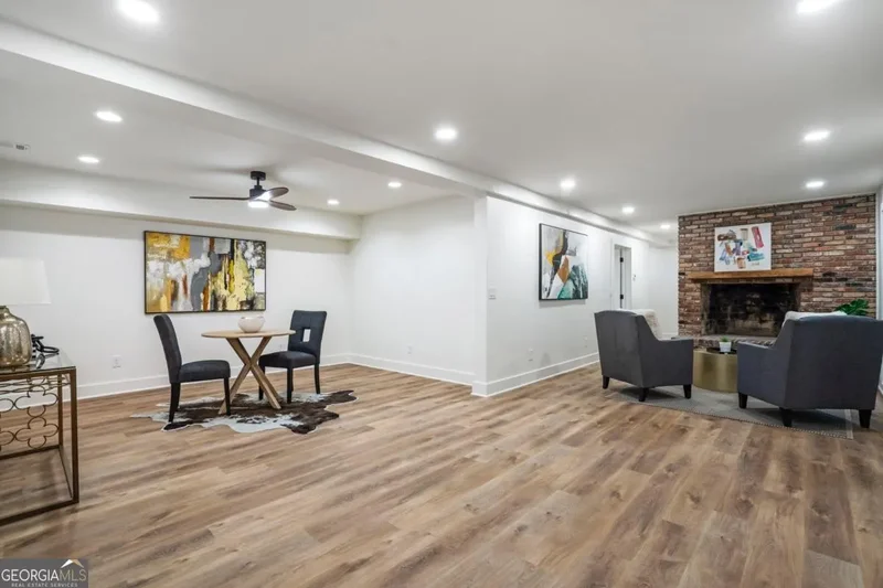 4955 Powers Ferry Road, Sandy Springs, GA 30327, Atlanta, Georgia, United States. - Photo 43