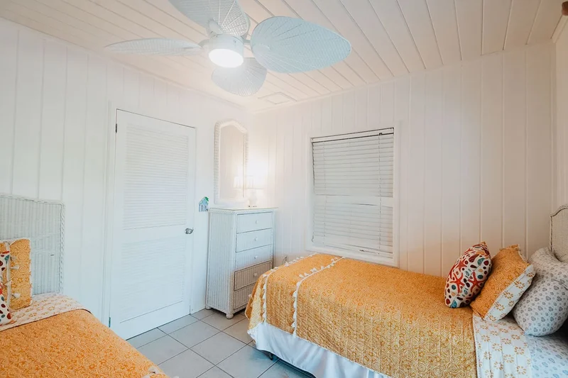 South Beach , Hope Town, Elbow Cay, Central Abaco, The Bahamas. - Photo 29