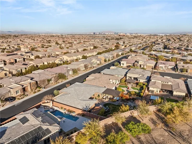 10179 Emerald Sunset Court, Las Vegas, Nevada, United States. - Photo 61