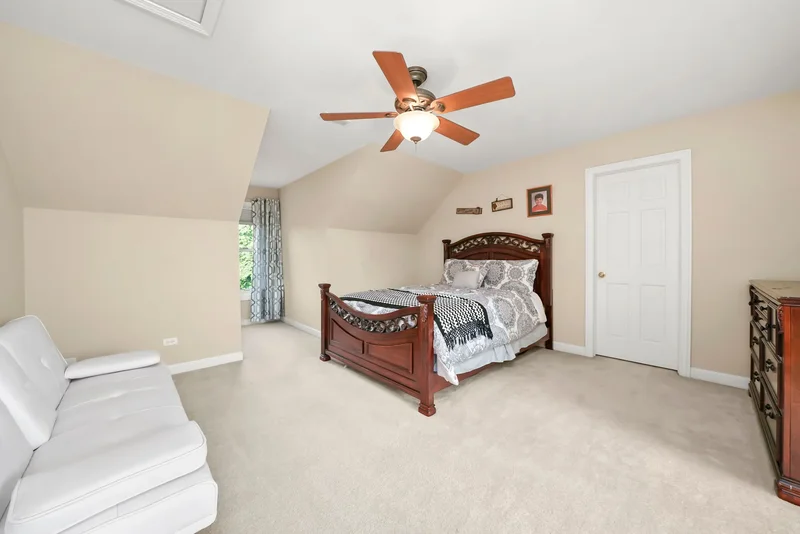15 S Wynstone Drive , North Barrington, IL 60010, Barrington Hills, Illinois, United States. - Photo 81