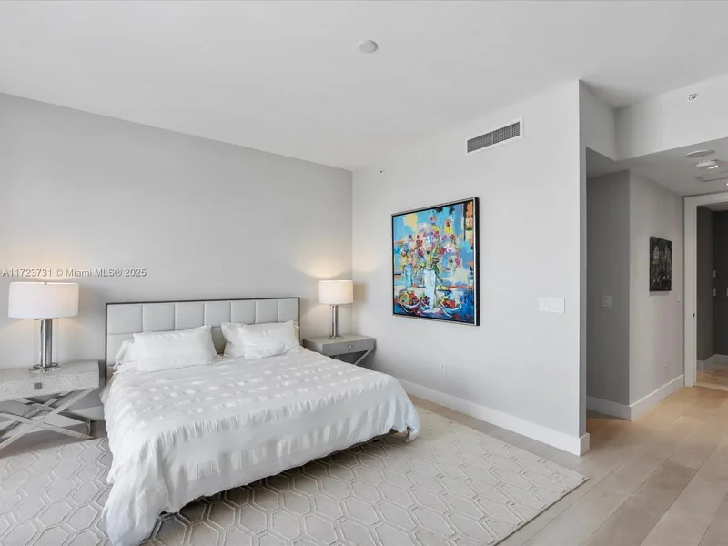 1425 Brickell Ave 52BC, Miami, Florida, United States. - Photo 39