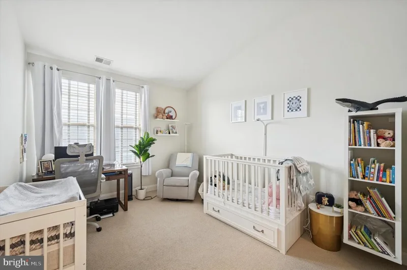 610 Captains Way, Philadelphia, Pennsylvania, United States. - Photo 15