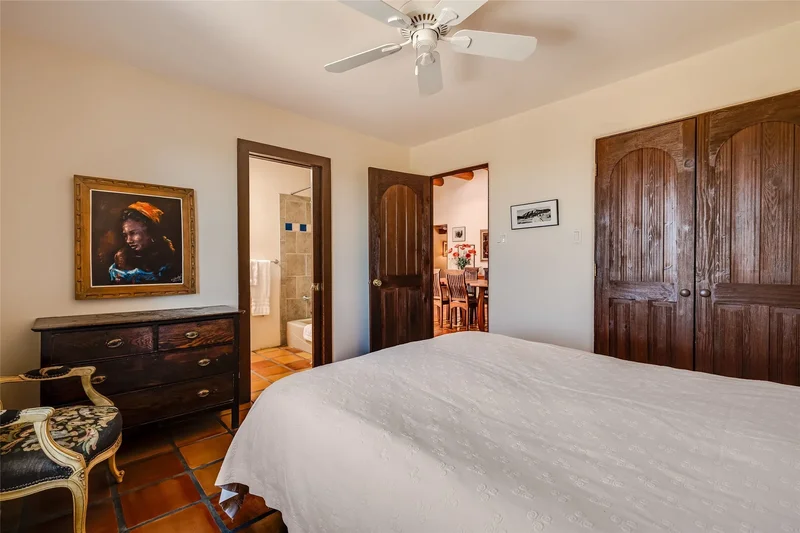 1073 Encantado Drive , Santa Fe, NM 87501, Santa Fe, New Mexico, United States. - Photo 38