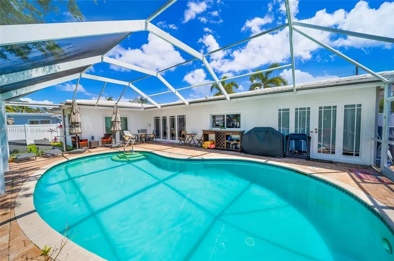 31 SE 12th St, Pompano Beach, Florida, United States. - Photo 39
