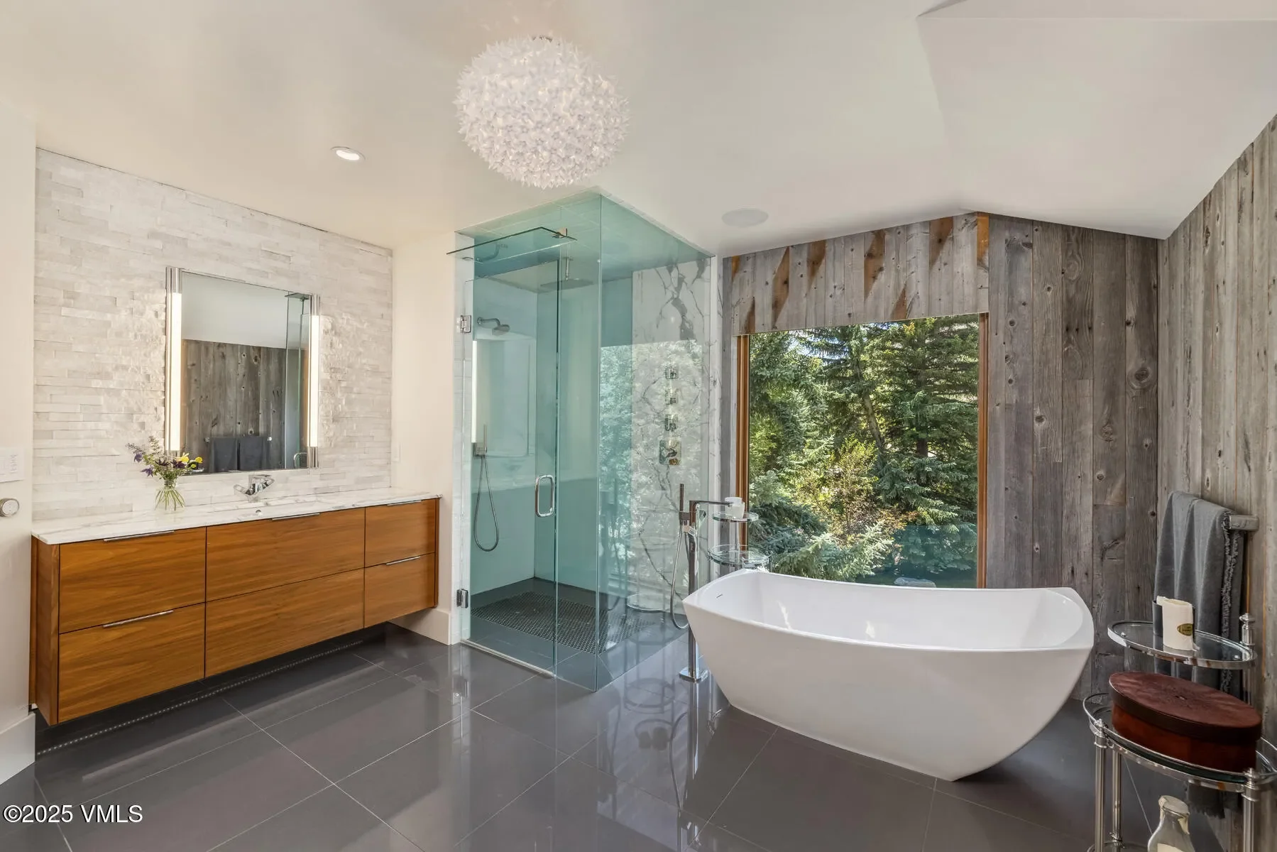 2764 S Frontage Road, Vail, Colorado, United States. - Photo 17