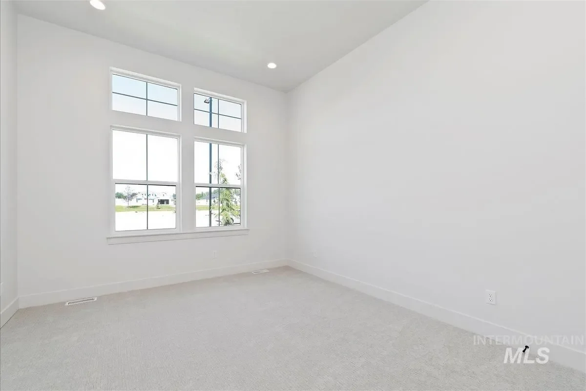 Gallery photo 8