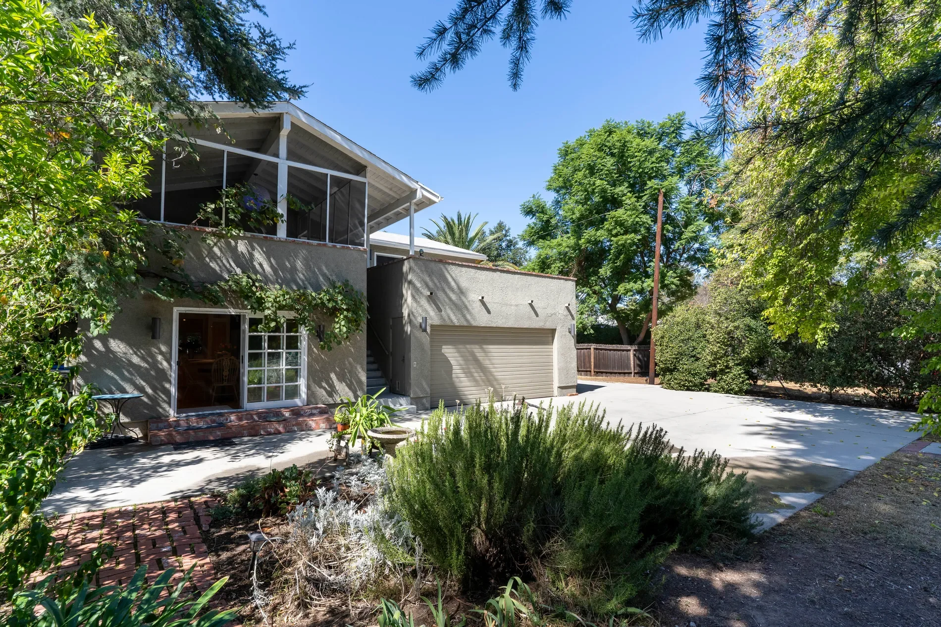 5828 Calvin Avenue, Tarzana, CA 91356, Los Angeles, California, United States. - Photo 26