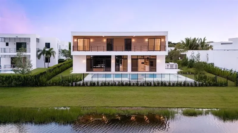 16722 S Botaniko Dr S, Weston, FL 33326, Fort Lauderdale, Florida, United States. - Photo 12