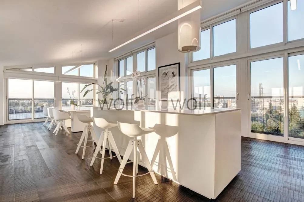 Gallery photo 2