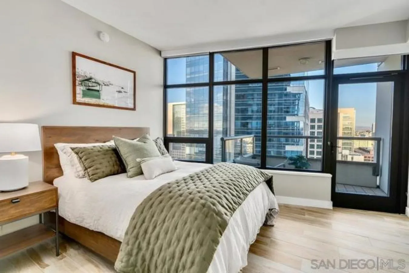 700 E Street Unit 2404, San Diego, California, United States. - Photo 32