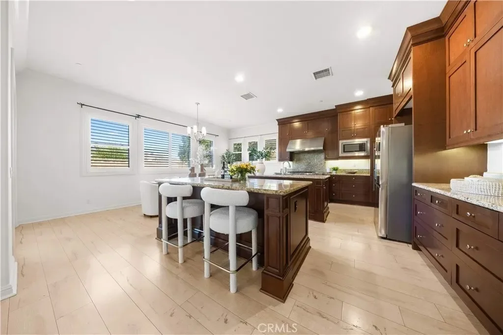 14 Snowberry, Lake Forest, California, United States. - Photo 16