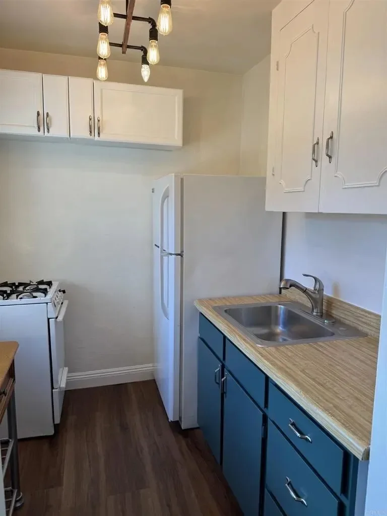 2805 State Street, San Diego, California, United States. - Photo 1