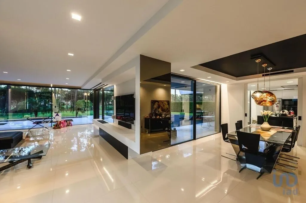 Gallery photo 5