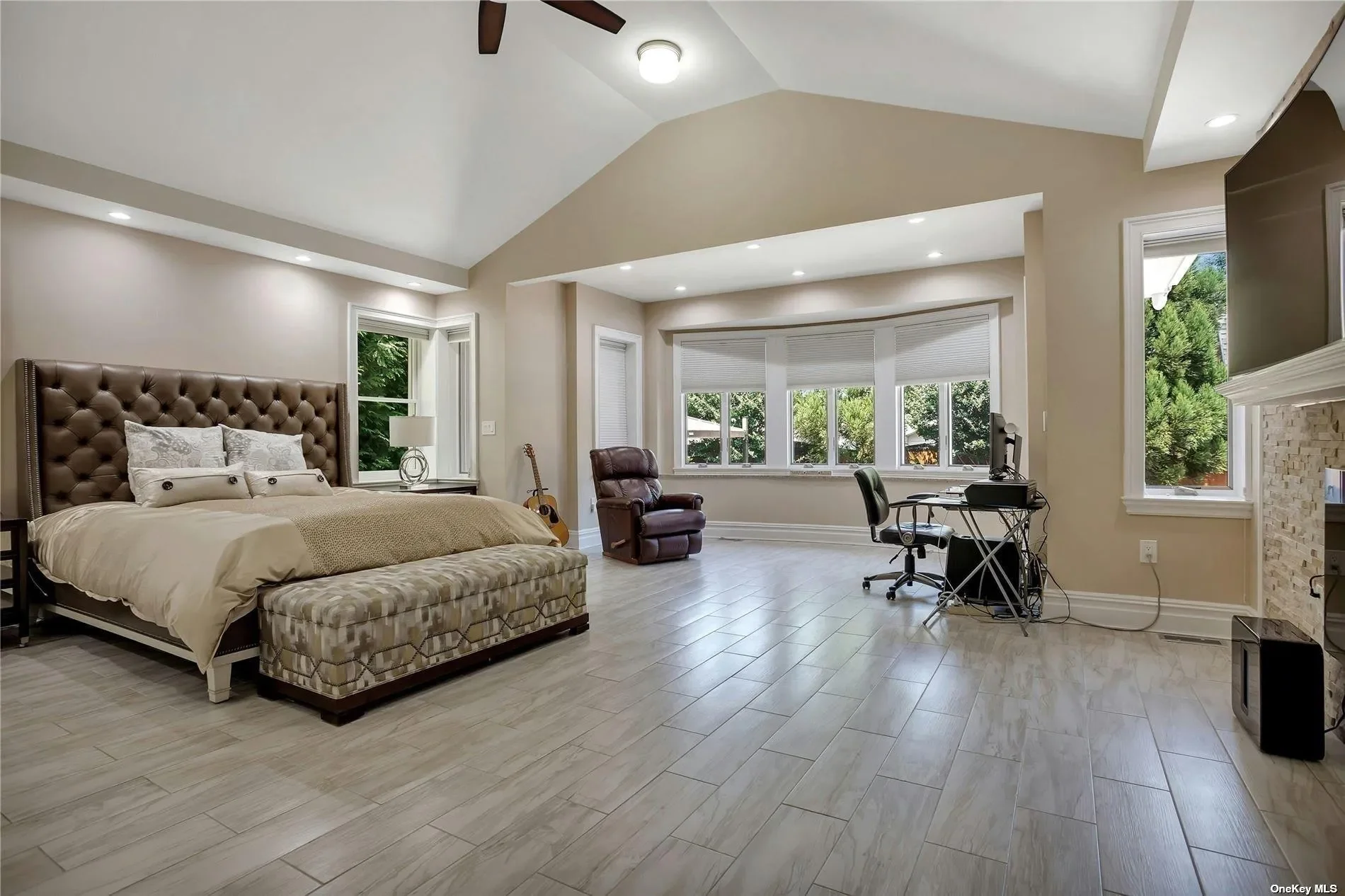 Gallery photo 6