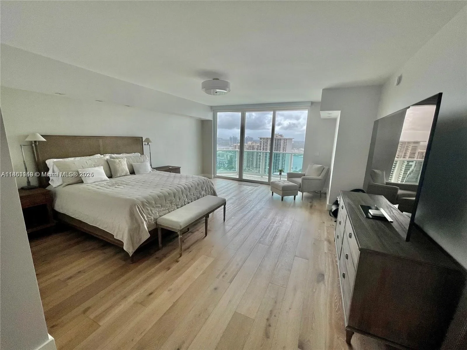 3301 NE 183rd St 2509, Golden Beach, Florida, United States. - Photo 12