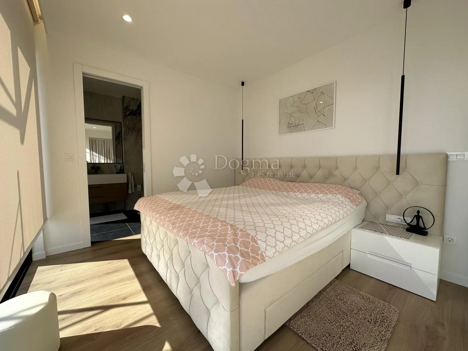 Gallery photo 10