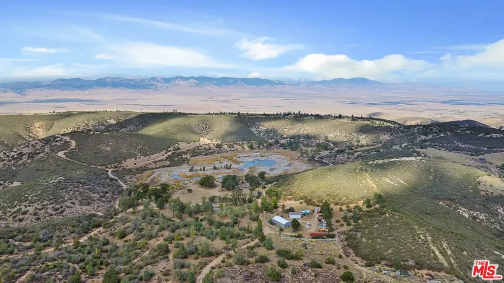 28765 Pine Canyon Road, Lake Hughes, California, United States. - Photo 45
