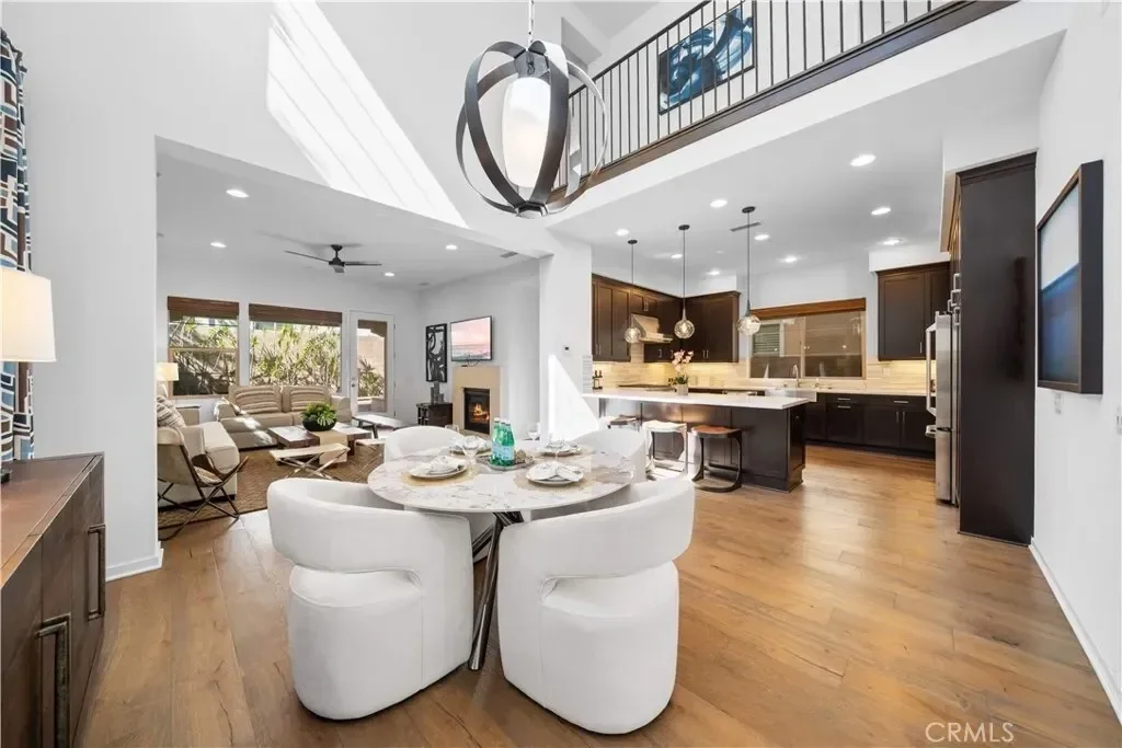 105 newall, Irvine, California, United States. - Photo 7