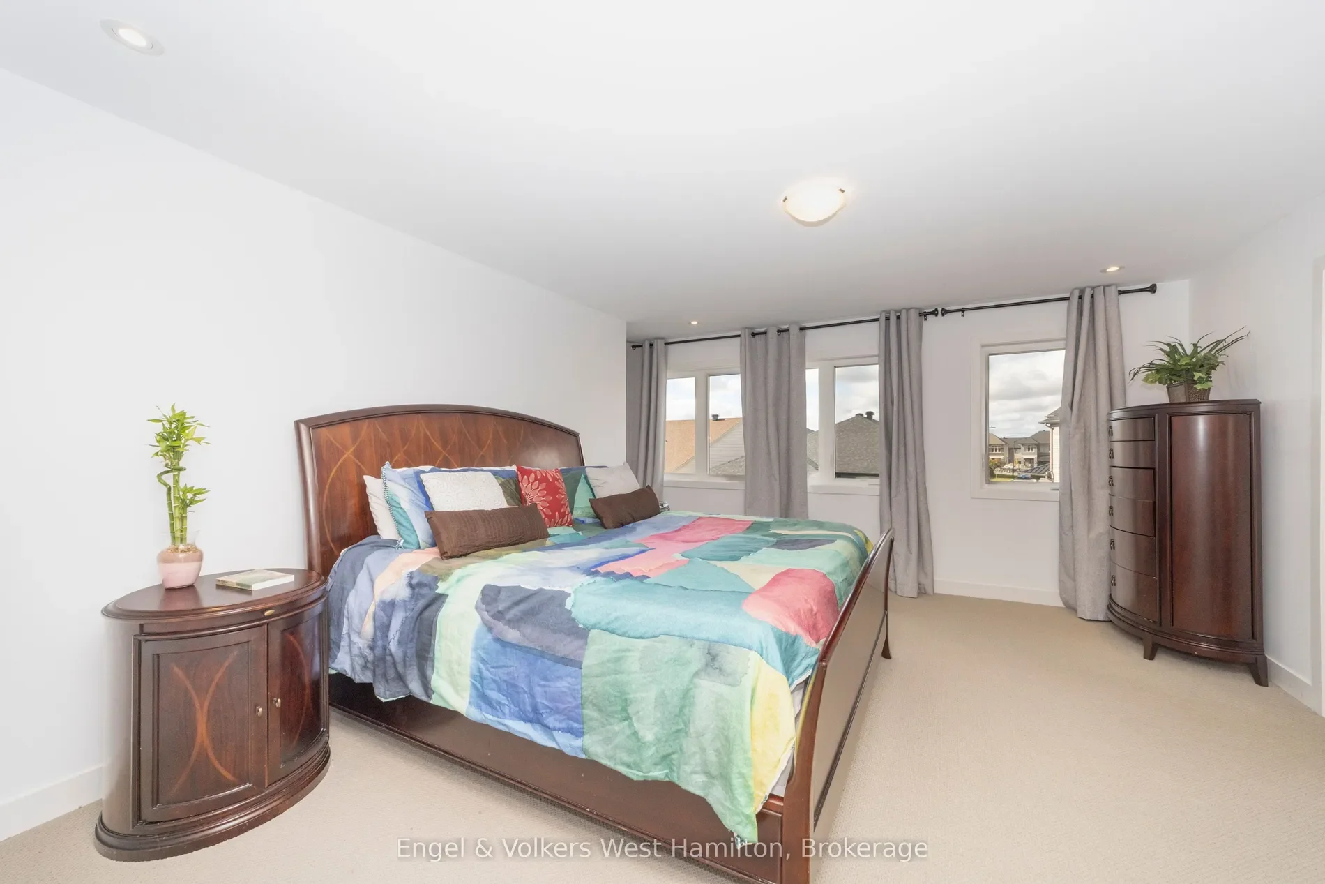 374 Big Dipper Street, Ottawa, Ontario, Canada. - Photo 6