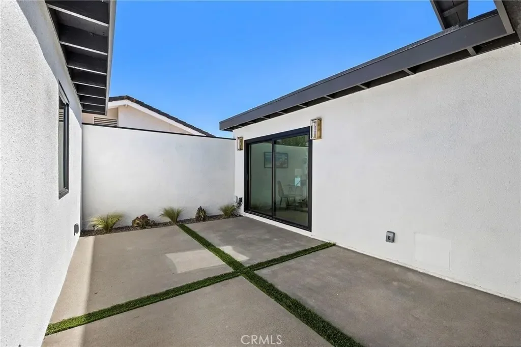 5392 Sierra Roja Road, Irvine, California, United States. - Photo 27