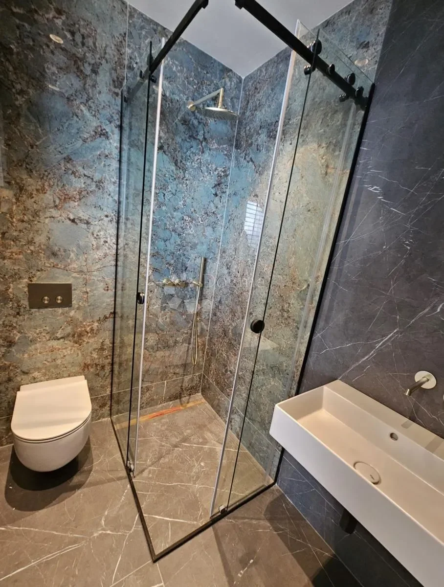 Gallery photo 4