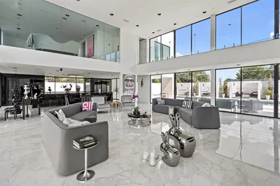 Thumbnail 28