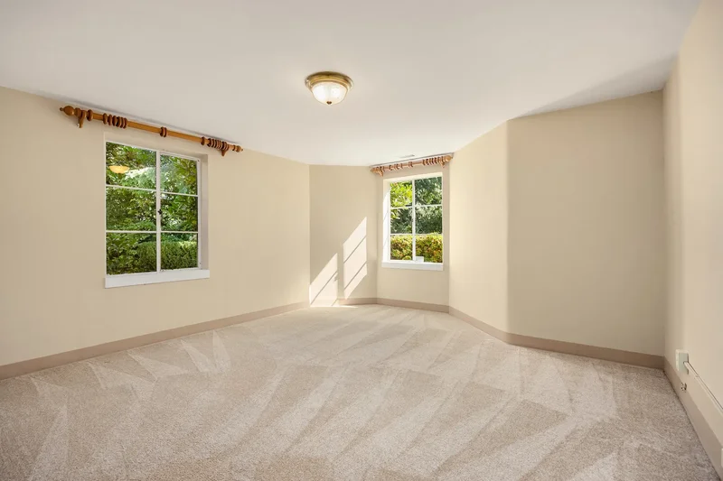 1960 Shenandoah Dr E , Seattle, WA 98112, Seattle, Washington, United States. - Photo 35