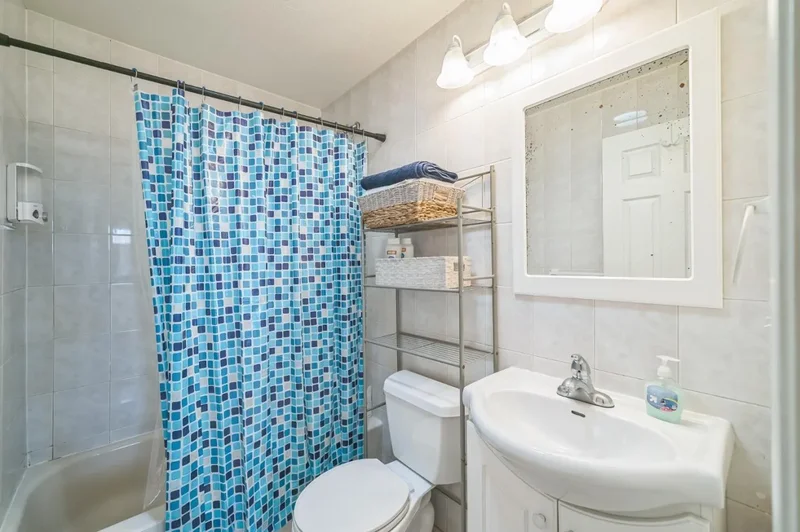 East Palo Alto, California, United States. - Photo 11