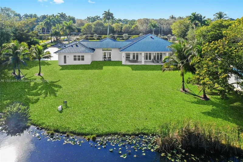 2400 SW 112th Ave, Davie, FL 33325, Davie, Florida, United States. - Photo 49