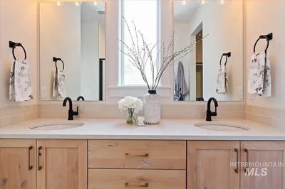 Thumbnail 24