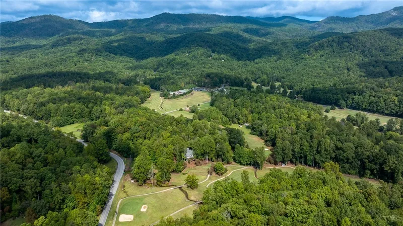 2111 Moorefield Memorial Highway, Pickens, SC 29671, Pickens, South Carolina, United States. - Photo 32