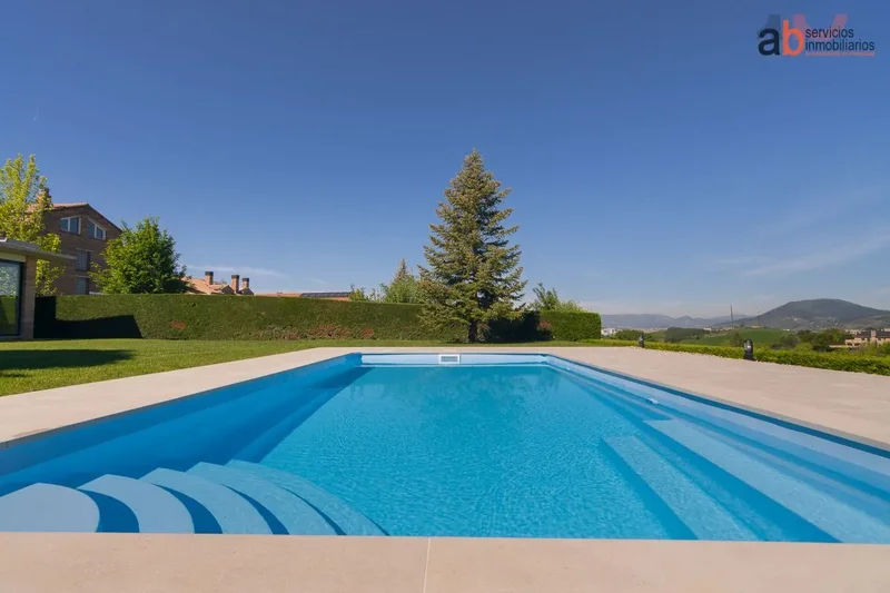 Gorraiz, Valle de Egues/Eguesibar, Spain. - Photo 4