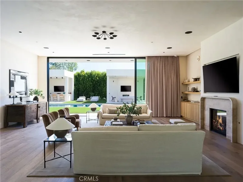 5824 Manton Avenue, Los Angeles, California, United States. - Photo 13